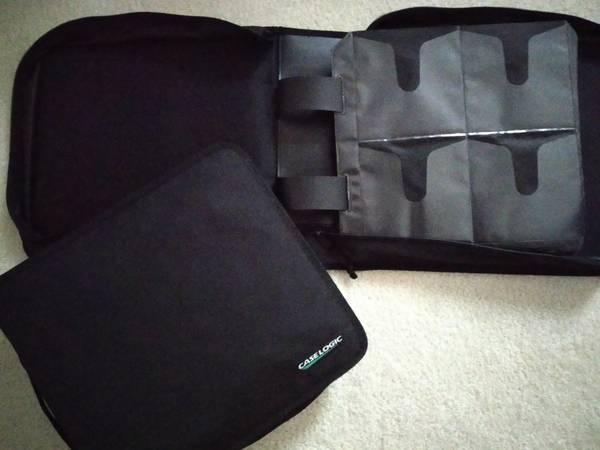 CaseLogic CD-DVD Storage Holder Binder 1