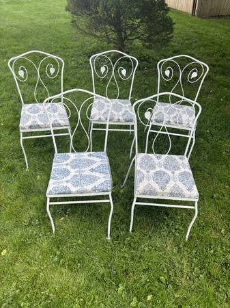 Antique white wrought iron chairs 1