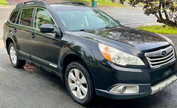 2011 Subaru Outback 1