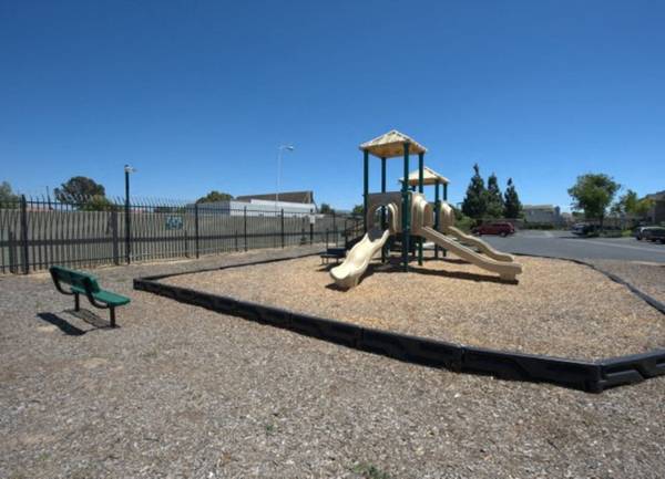 $1,862 / 1br - Central Heating, Dishwasher, 24-Hour On-Site Maintenance (1720 South Depot Road, Santa Maria, CA)63663957322881123