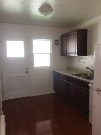 $1,350 / 1br - 520ft2 - Free Rent Move-In Special! One-Level 1BR/1BA West Seattle Apartment (West Seattle)63852482518915124