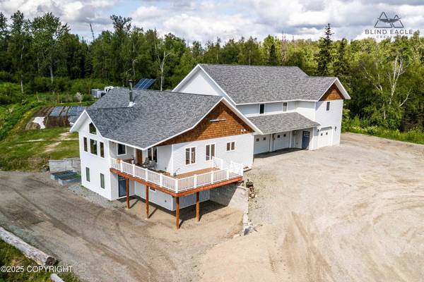 $2,299,000 / 8br - 5744ft2 - NEW LISTING! Unique Property. EXTREMELY PRIVATE & Secluded 200 Acres! (Wasilla)64004783984771121