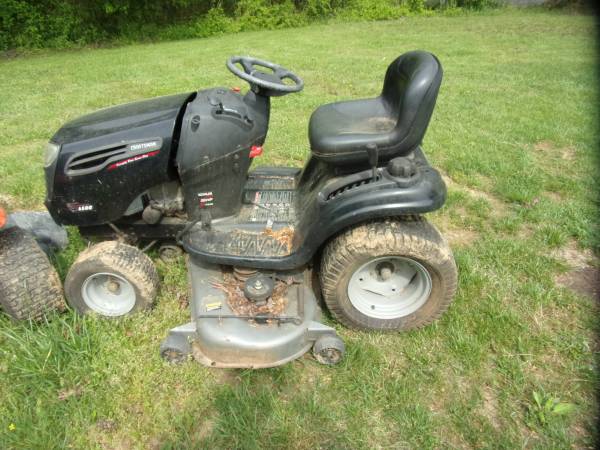 Craftsman 6000 riding mower. 1