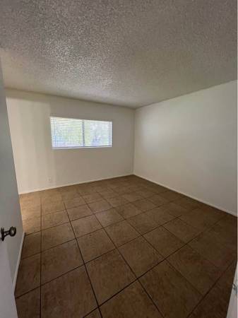 $1,500 / 2br - 952ft2 - SPACIOUS BRIGHT 2 BED 2 BATH ONLY 1399 (Phoenix)63623923291267121