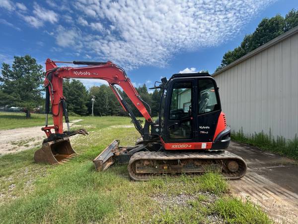 Kubota Mini Excavator KX-0804S2-3A 1
