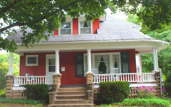$1,975 / 3br - 1713ft2 - 234 S Highland Ave - 3 Bed, 2.5 Bath - Rent Incl. Water & More (Rockford)63981968127491120