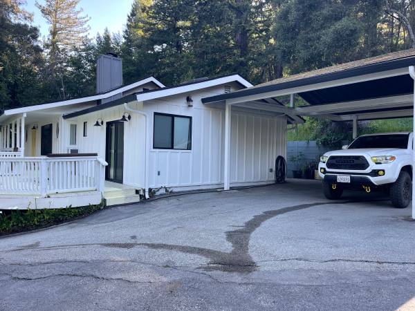 2017 Tacoma  4x4 LOW MILES 1