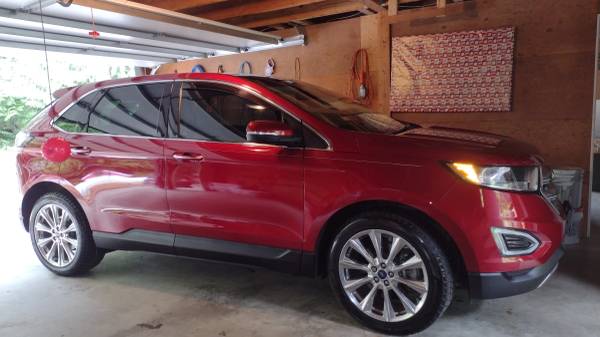 2018 Ford Edge Titanium 1