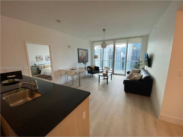 $4,400 / 2br - 1012ft2 - Stunning 2bd Condo in Axis on Brickell, Miami (Miami)64049275736322122