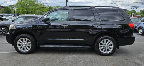 2010 Toyota Sequoia 4WD LV8 6-Velocidades AT Platinum (Nacional) - $20,980 (1634 NW Broad St Murfreesboro, TN 37129)63470755111809123
