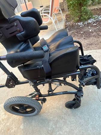 Quickie Tilt-in-Space Wheelchair - Kids/Pediatric 1