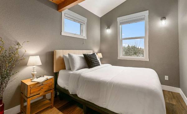 Private Sanctuary, Zero Drama, 100% Icon Behavior 1