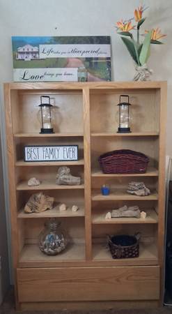 Bookshelf 1