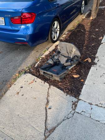 FREE Large Duffel Bag Trunk 1