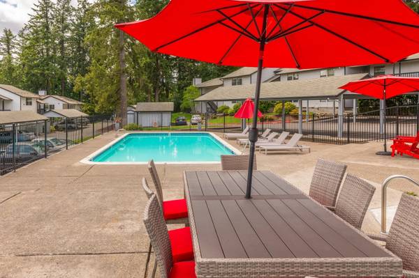 $1,595 / 1hab - 710ft2 - ✨Unidad 36 Planta Baja de 1 Dormitorio, 1 Baño con Chimenea✨ (Beaverton)63831465279107122