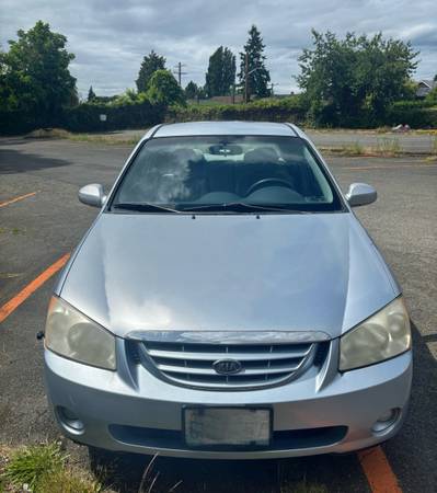 Kia Spectra - low miles & great condition! $5k or best offer! - $5,000 (Seattle)63623566605953122