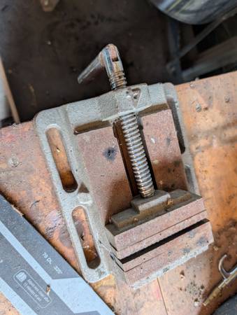 4" Drill press vice 1