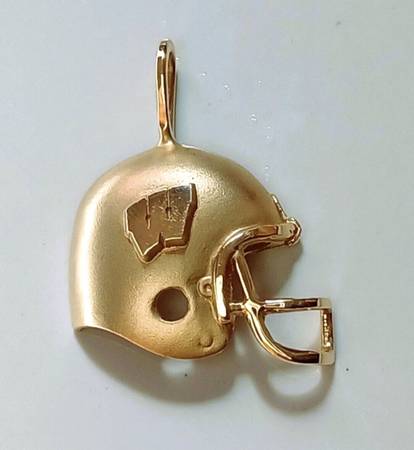 Washington Commanders? Wisconsin Badgers? 10k Gold Football Helmet Pendant 3 Gra 1