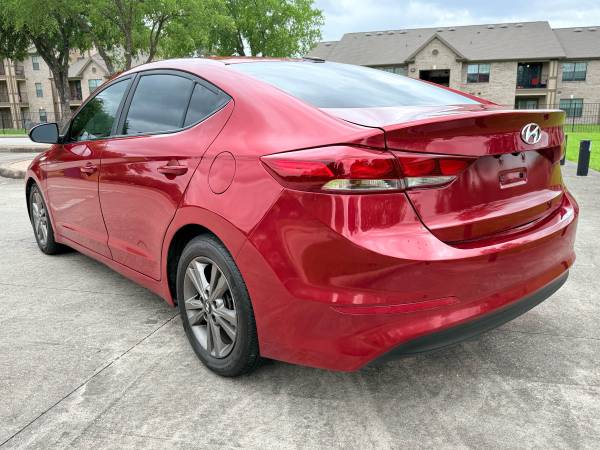 🔥2018 HYUNDAI ELANTRA SPORT🔥LOW MILES🔥CLEAN TITLE - $5,555 (10006 aldine westfield rd, houston, Tx 77093)63617067571713123