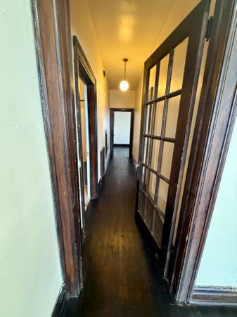 $1,095 / 1br - Large one bedroom apt 2 blocks from Ritter Park!!! (Ritter Park)63989520604675122