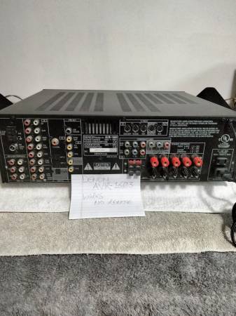 ¡Vendido! Mira mis otras cosas.  
Receptor AV Denon AVR-1603. Funciona. - $60 (Wheaton)63471084978945121