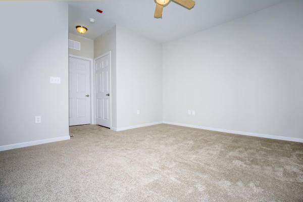 $1,358 / 3br - 1209ft2 - Dishwasher, Balcony or Patio, Cable Ready, Garage (Whitewright, TX)63796375364483122