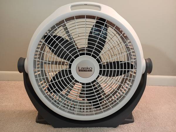 Lasko WindMachine 20" large 3-Speed air circulator fan. brand new 1