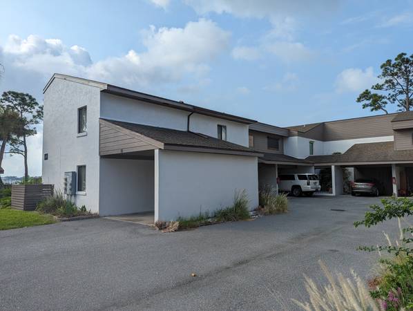 $2,000 / 2br - 1230ft2 - 2 BR Condo on the water with Pool (Panama City Beach)63813013101827120