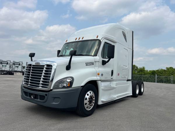 2017 Freightliner Cascadia Evolution / Detroit DD15 - $15,500 (Automatic DT12/ 🚨TRUCK IS DELETED/ runs and drive)63619012199297120