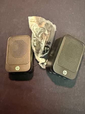 HP LCD Mini Computer Speakers USB Powered 3.5mm Audio Jack Black NOS 1