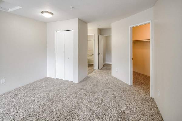 $2,350 / 3br - 1452ft2 - Turn the key. Enter. Smile. Ask about specials!63672582472705124