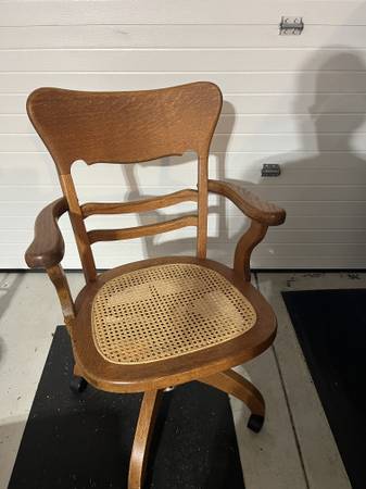 Vintage Office Chair 1