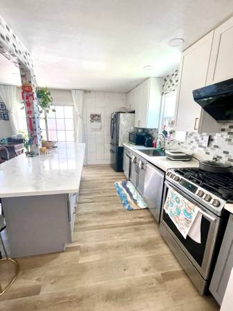 $1,200 / 4br - 160ft2 - $1200 Furnished with a queen bedroom (Linda Vista of  San Diego)63819155404801122