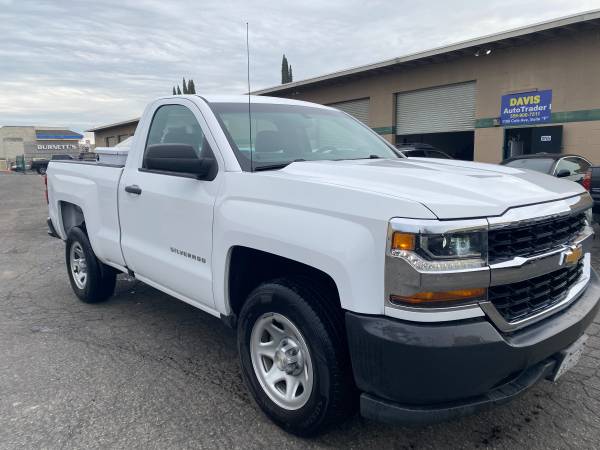 2018 CHEVROLET SILVERADO REG CAB SHORT BED WITH 50K. CLEAN TITLE. 1