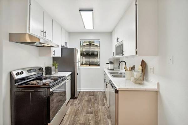 $1,745 / 1br - 650ft2 - MOVE IN SPECIAL - ONE MONTH FREE WITH 12-15-MONTH LEASE! (2660 Alpine Boulevard, Alpine, CA)63701586222467121