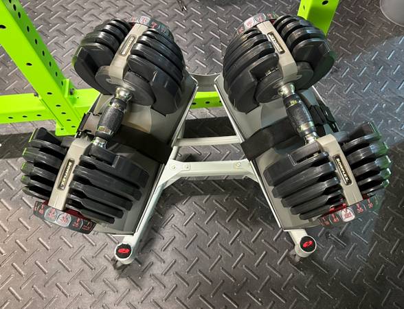 Bowflex SelectTech 552 Adjustable Dumbbells + Bowflex Stand 1