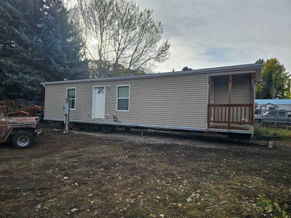 2011 Champion 12x45.6 manufactured home 1