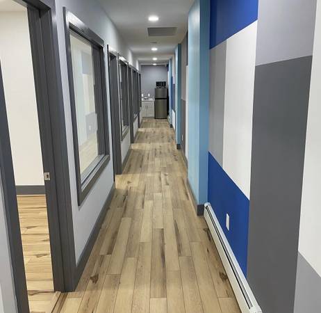 Office Space for Rent
$1,350
Norwood Office Space for Rent
$1,350
Norwood