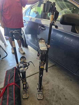 Warner Adjustable Drywall Stilts 1