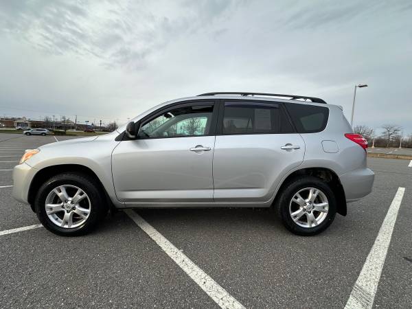 2011 Toyota Rav 4 SUPER CLEAN 1 OWNER!!!! - $9,499 (Northborough)63470757678851120