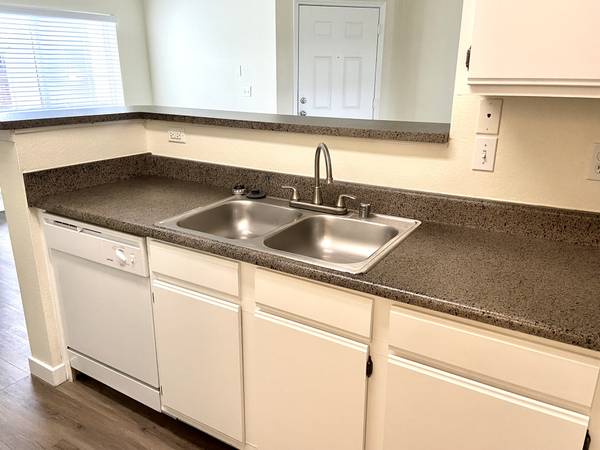 $1,645 / 2br - 1075ft2 - Two Bed Two Bath in a Beautiful Community! (Boise)63794920381185124