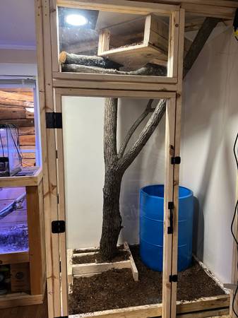 Enclosures (Danese)63667748585857120