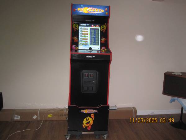 Arcade 1Up  PacMania  (Live Edition) Very Good Condition 1