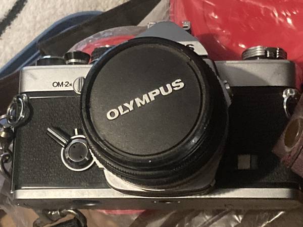 Olympus OM-2N SLR Camera G.Zuiko Auto-S 50mm f/1.4 Lens--HOU 1