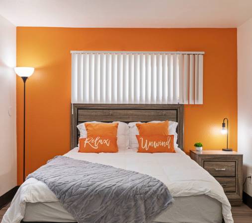 Disability Access, Courtyard, Close to Schools 1