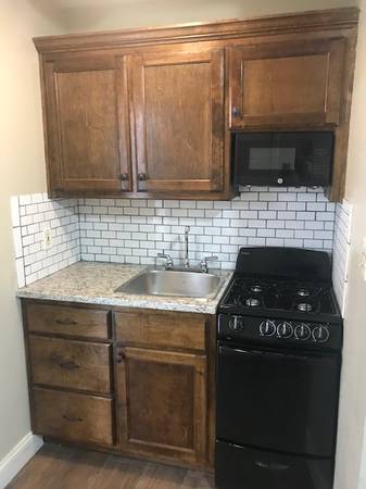 Studio apartment/ $265 Move in Special 1