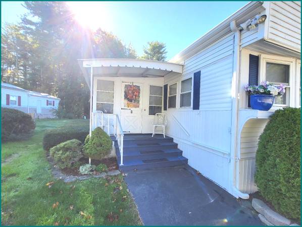 $269,000 / 2br - 1000ft2 - Move In Ready Home In Resident Owned 55 Plus Community ! (Halifax)64167984127747121