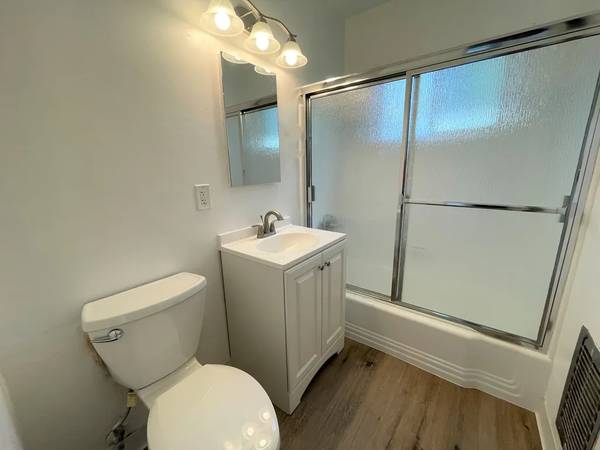 $897 / 1br - 1-2 Beds  1-2 Baths Nestled in the heart of Hayward, The Mark !! (The Mark 24650 Amador St Hayward, CA)64045028469635122