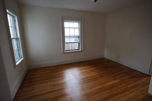 $1,100 / 3br - One (1) bedroom available in a three (3) bedroom apartment (Inman Square, Somerville)63856229791617123