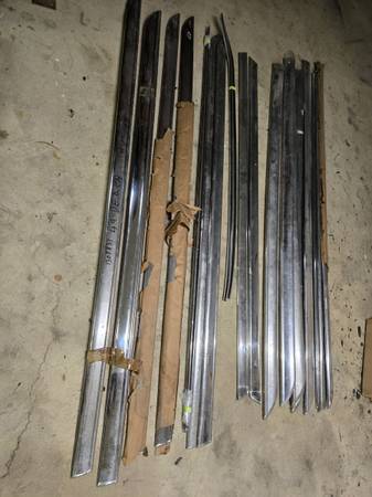 1949 1950 1951 1952 1953 MOPAR CHRYSLER DODGE PLYMOUTH ROCKER PANEL MOULDING LOT 1